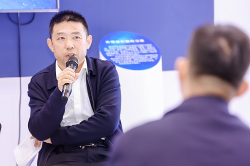 1747101511476515.jpg 論壇4.jpg